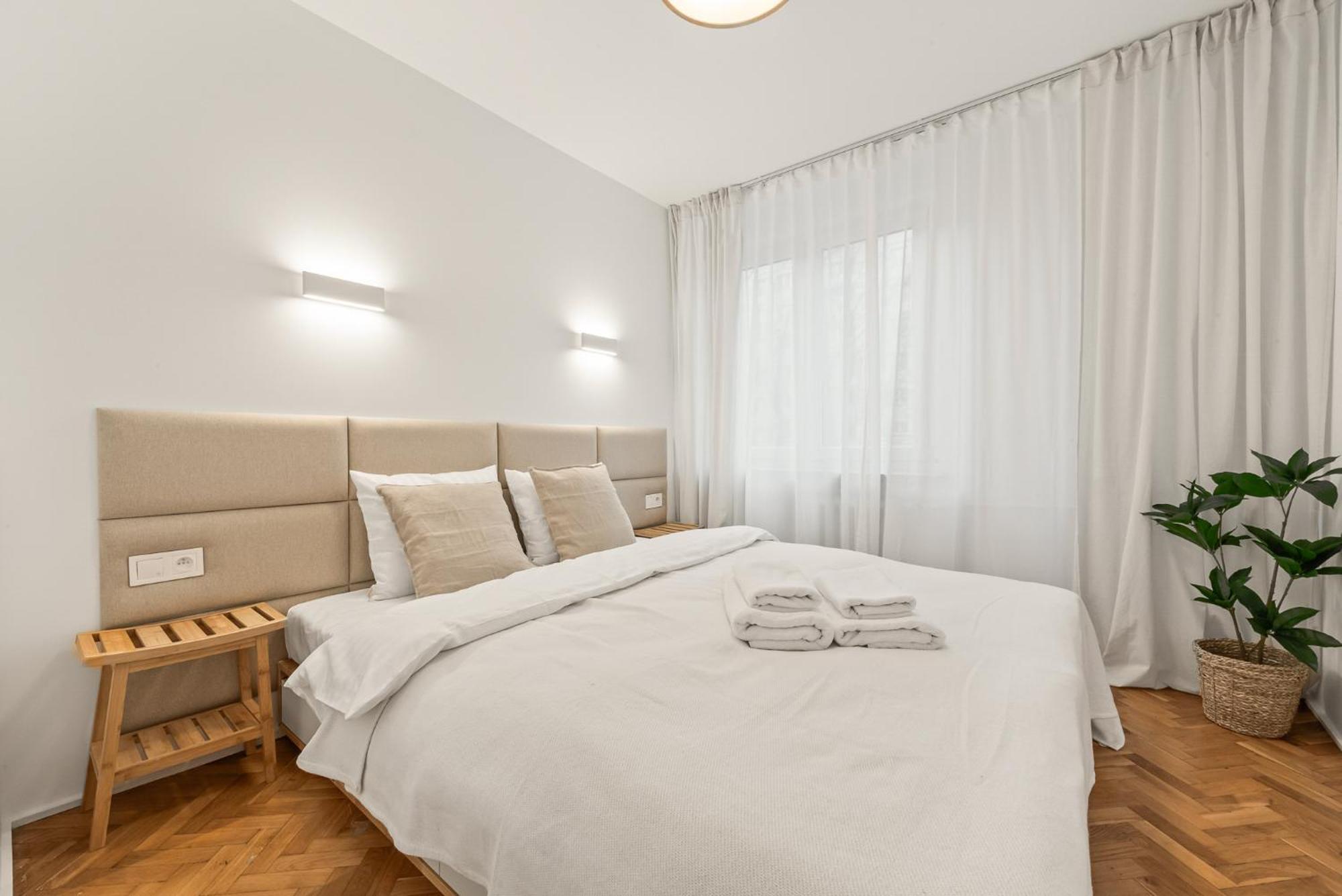 Rentplanet - Przy Palacu Kultury I Nauki Appartement